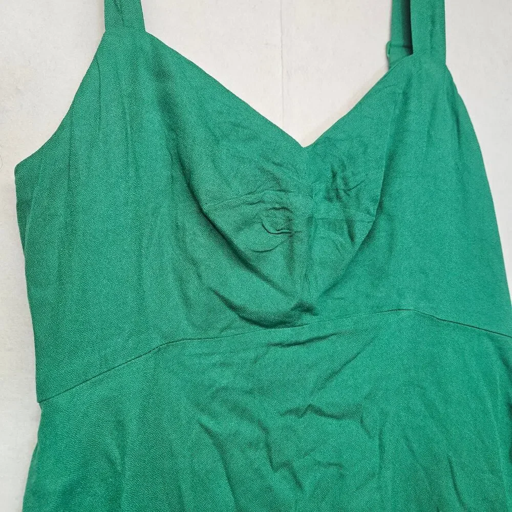 NWT Old Navy Fit & Flare Crepe Mini Dress in Green Mangrove